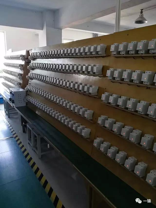 【過欠壓脫扣器】樂清湖北籍企業(yè)家蒞臨一錦電子參觀指導(dǎo)